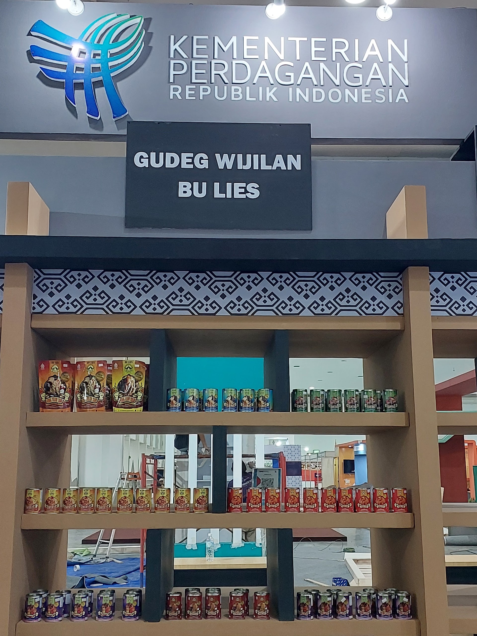 Beringharjo, Yogyakarta — l'aube sur le marché et le premier bol de gudeg